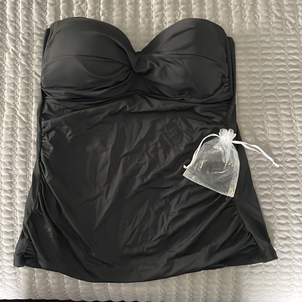 Anne Cole Twist Front Tankini Top